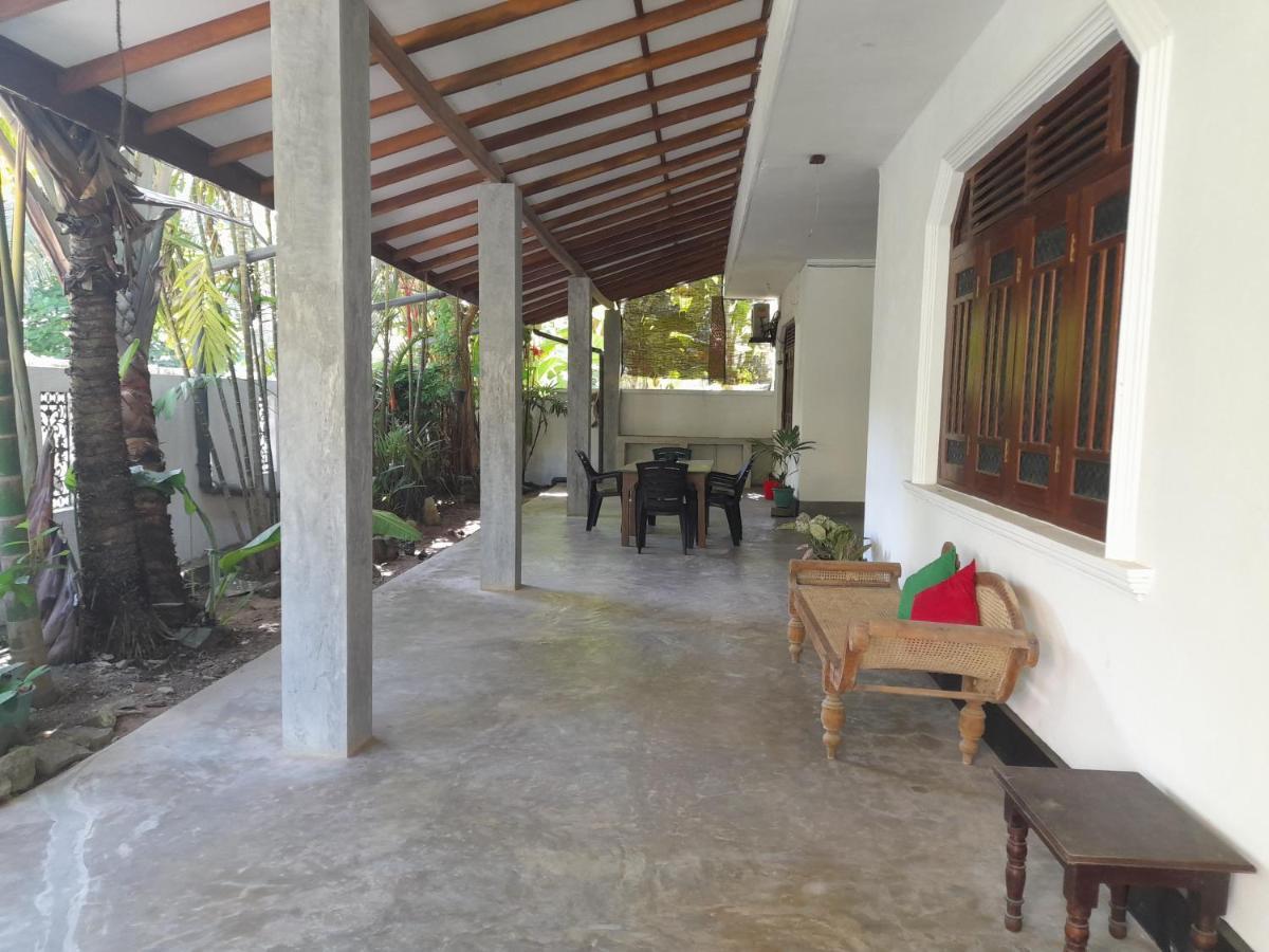 Hotel Mealanie'S House Unawatuna Esterno foto