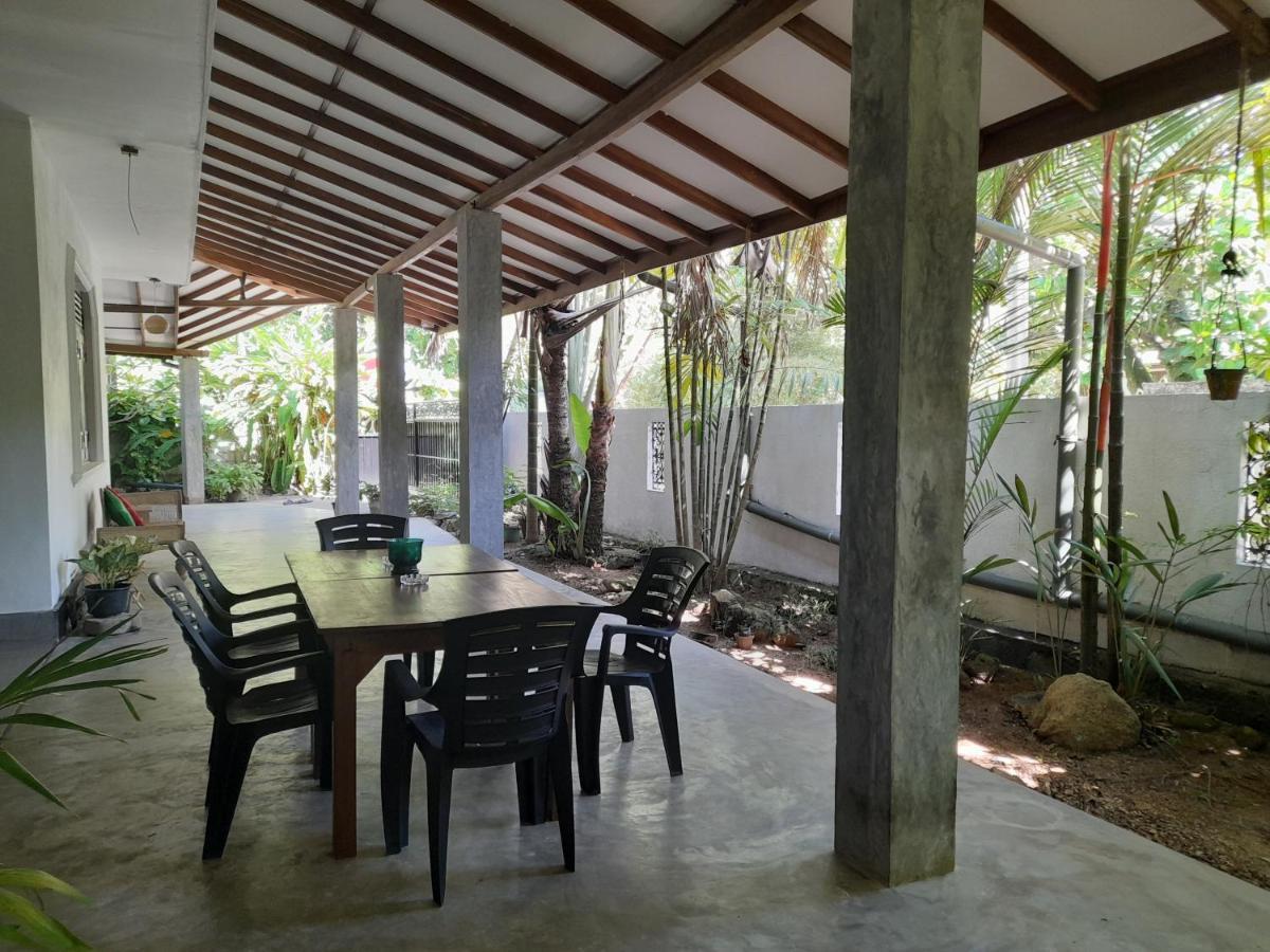 Hotel Mealanie'S House Unawatuna Esterno foto